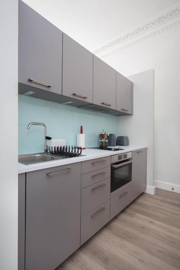 Modern Studio Apartment In Prime Central Location Edinburgh Bagian luar foto